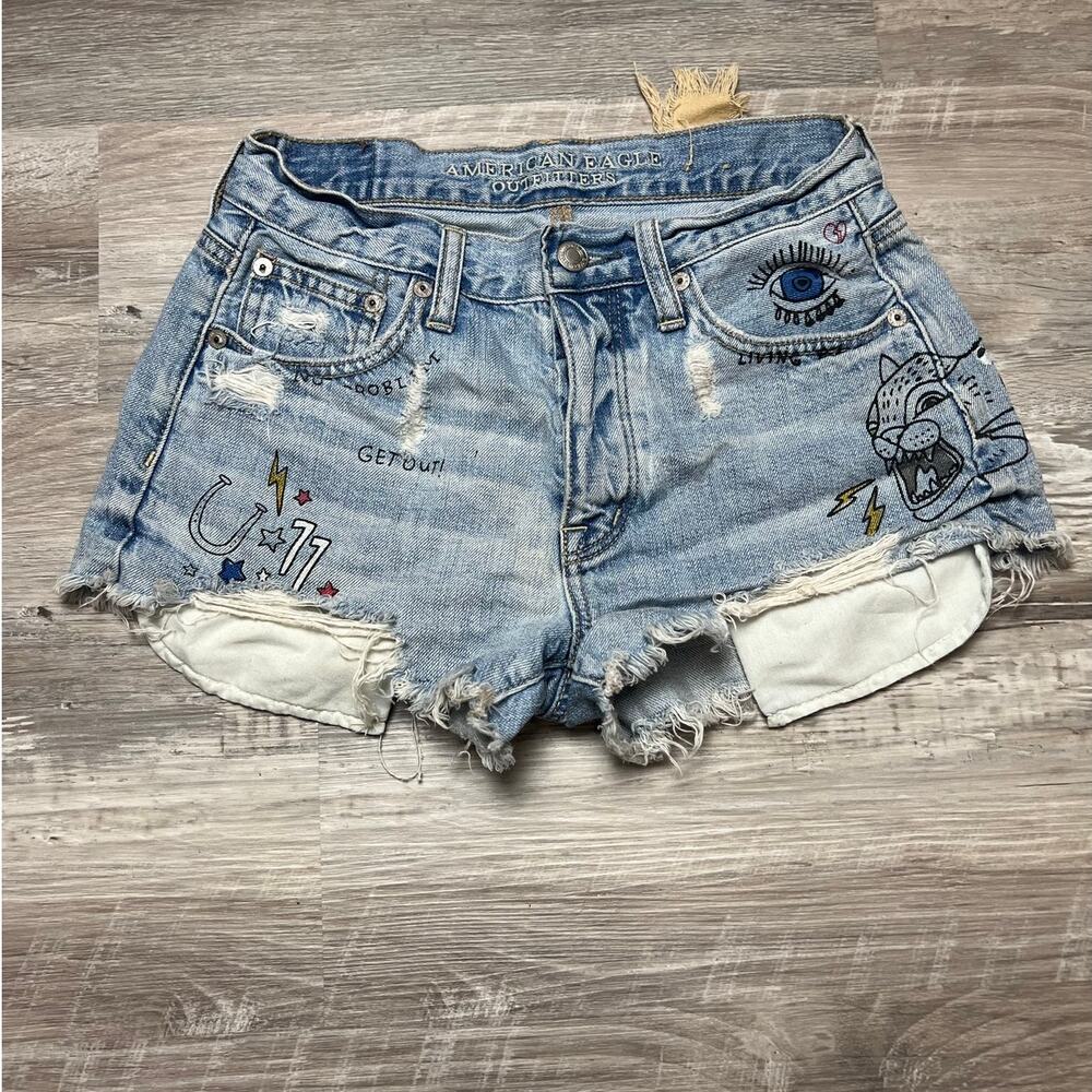American Eagle Outfitters Distressed Denim Shorts Womens Size 2 Festival Raw Hem